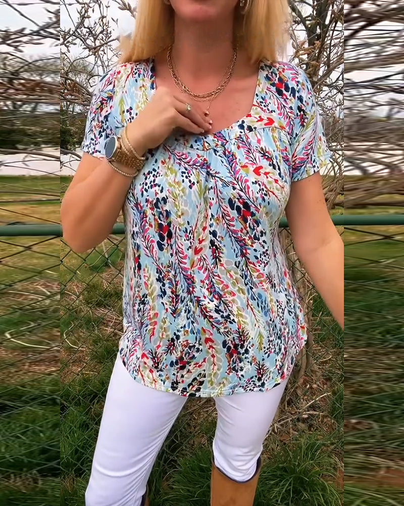 U-Neck Short-Sleeved Printed T-Shirt