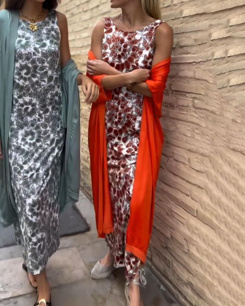 Vintage print elegant two piece suit