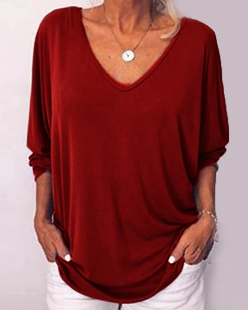 Back buttoned 3/4 sleeve  V-neck top