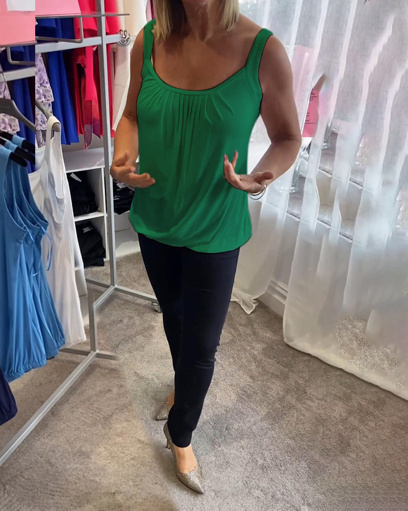 Pleated solid casual sleeveless top