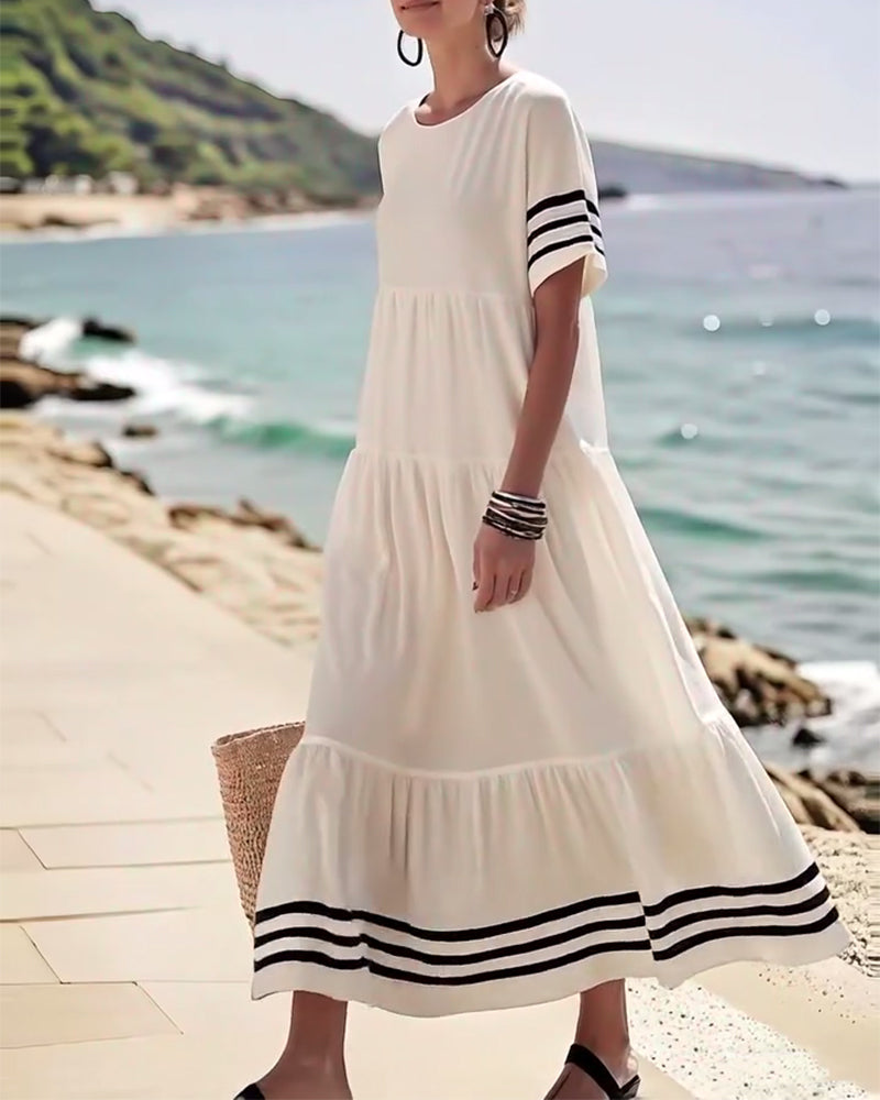 Fashionable Holiday Short-Sleeved Dress