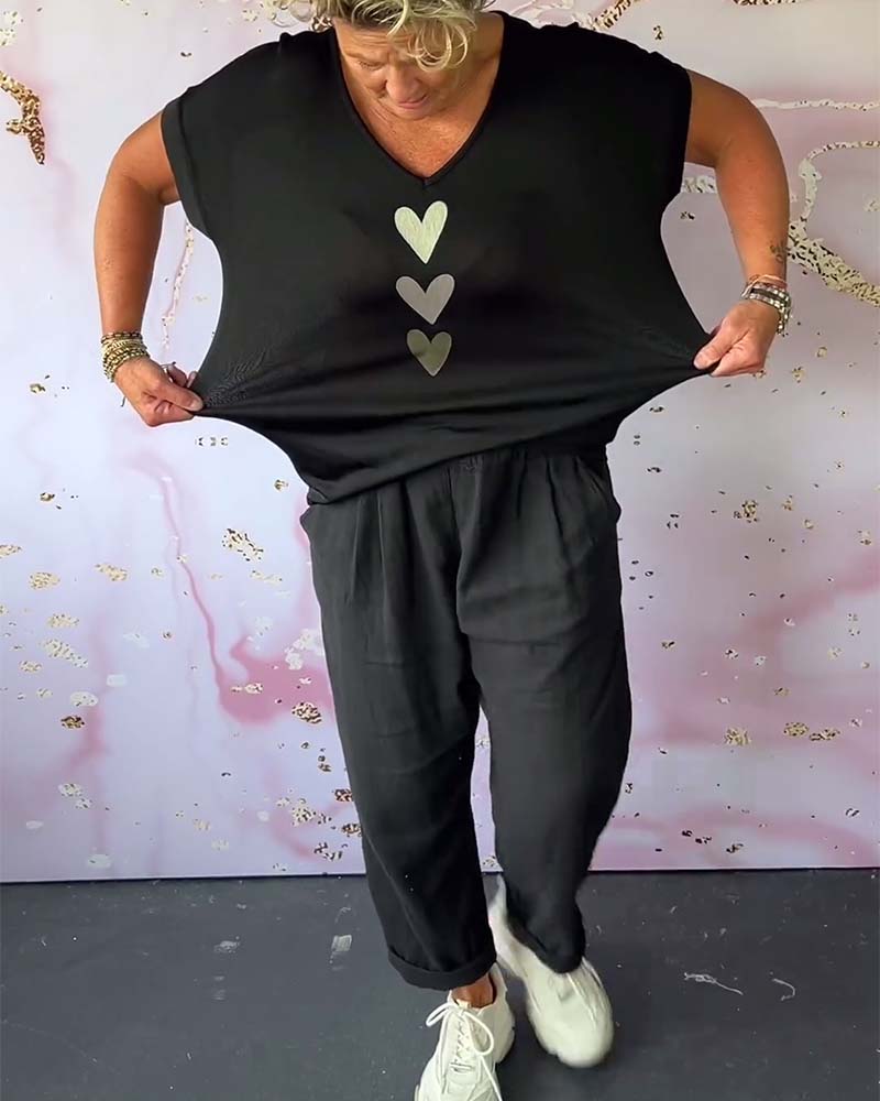 V-neck short-sleeved heart blouse